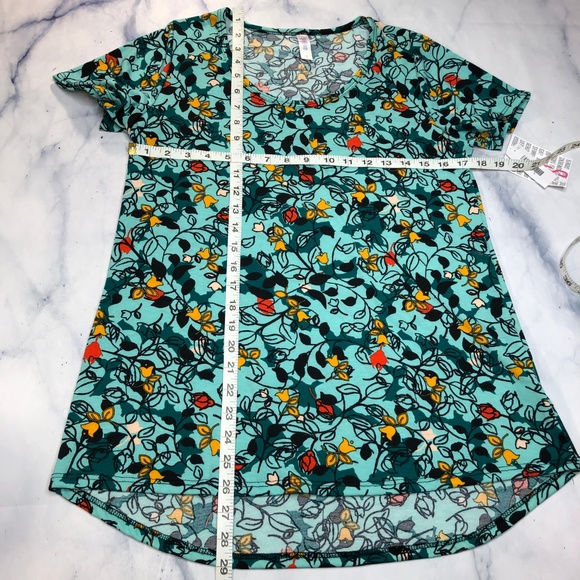 Lularoe Green Floral Short Sleeve Classic Tee - Picture 5 of 8